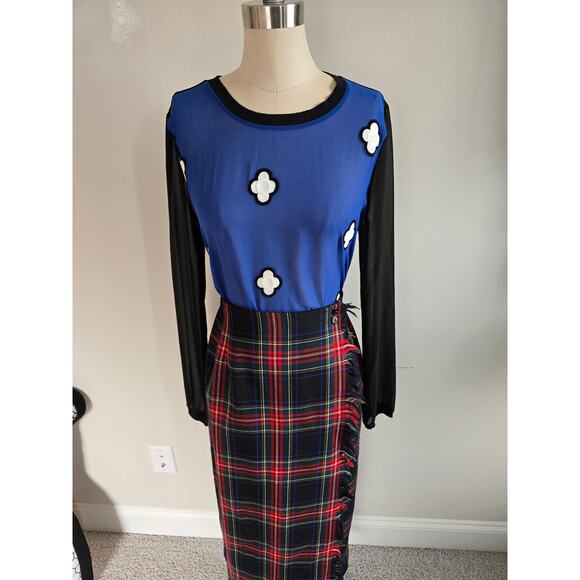 BCBGeneration Sheer Top - Picture 5 of 6